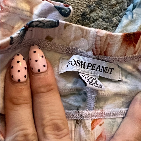 Posh Peanut Tindra Ruffle butt Leggings - Picture 4 of 5